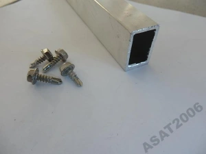 Fluted rail connector with a set of screws, Art.0123